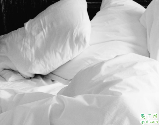 打呼噜有什么好的办法可以控制一下 睡觉会打呼噜是不是病