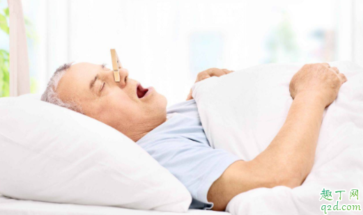 有鼻炎的人睡觉打鼾吗 鼻炎慢慢的会好吗