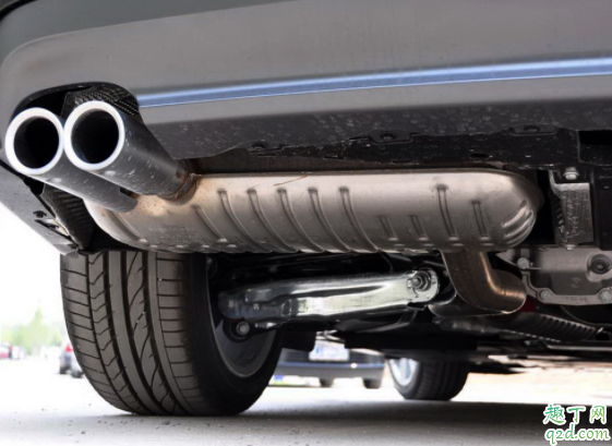 汽车排气筒滴水好吗 汽车排气管不滴水正常吗