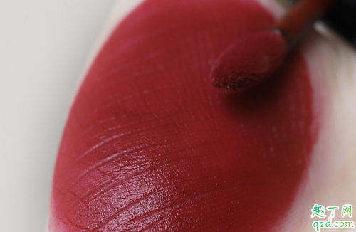 香奈儿822唇釉什么颜色 chanel香奈儿822唇釉试色