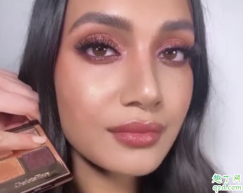 ct2019圣诞限量眼影盘多少钱 ct2019圣诞限量眼影盘试色