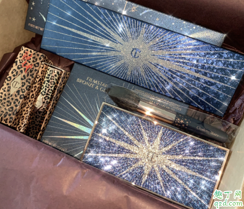 ct2019圣诞限量眼影盘多少钱 ct2019圣诞限量眼影盘试色