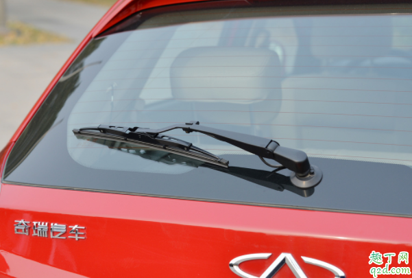 为什么有的车后面没有雨刮器 为什么轿车车后没有窗雨刮器