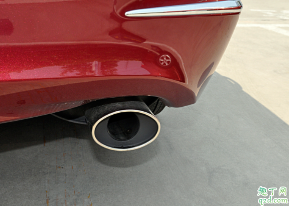 排气管发黑是积碳多吗 汽车排气管发黑是什么问题