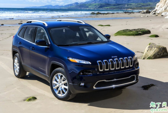 汽车发动机舱怎么散热 发动机水箱开锅怎么办