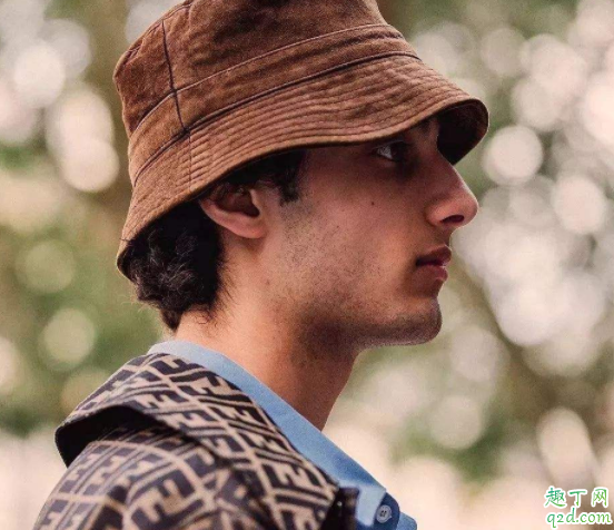 脖子有斑块什么症状 颈部有斑块用不用做手术