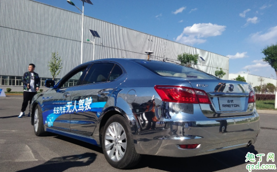 车速快怎么踩刹车安全 轿车速度越快越费油吗