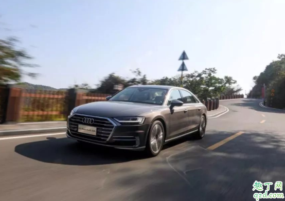 车速快怎么踩刹车安全 轿车速度越快越费油吗