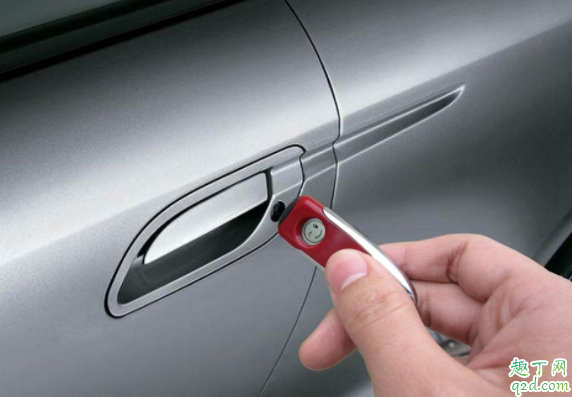 为什么车子会产生静电 汽车有静电怎么解决