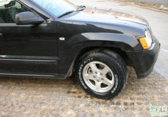 汽车换完轮胎要不要做动平衡 轮胎换位需要做四轮定位吗