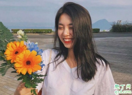 2020在家躺尸的朋友圈说说 只想在家躺尸的说说发朋友圈