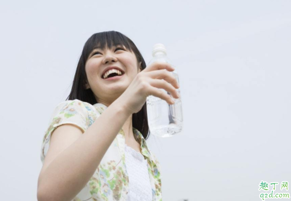 糖尿病为什么会感觉口干 怎样缓解糖尿病患者的口干