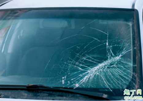 车窗贴膜起泡怎么办 车窗贴膜后为什么不能开窗