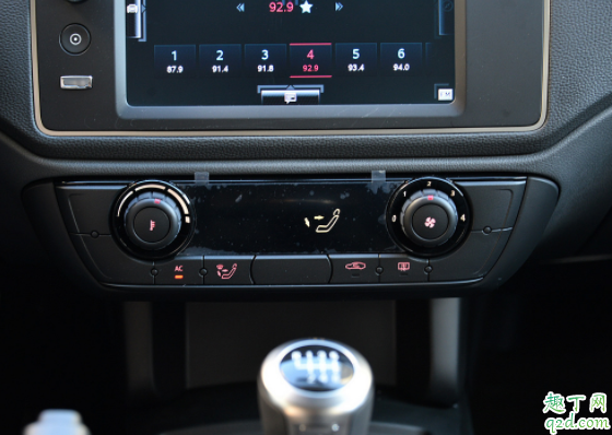 为什么热天开空调车会没劲 冬天开空调车内起雾怎么办