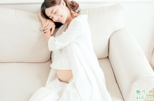 孕晚期胎儿臀位是不是不能顺产 什么动作调整胎儿臀位