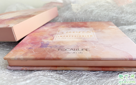 菲鹿儿眼影真的好用吗 菲鹿儿16色眼影多少钱
