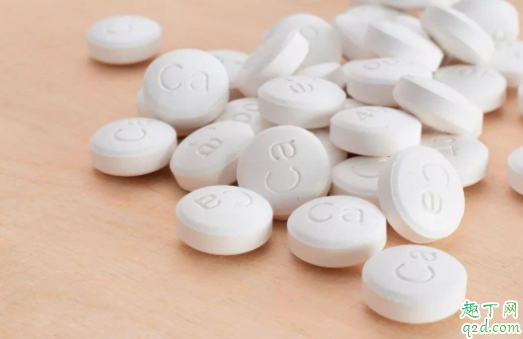 睡觉小腿突然抽筋是缺钙吗 小腿突然抽筋怎么样才恢复得快一点