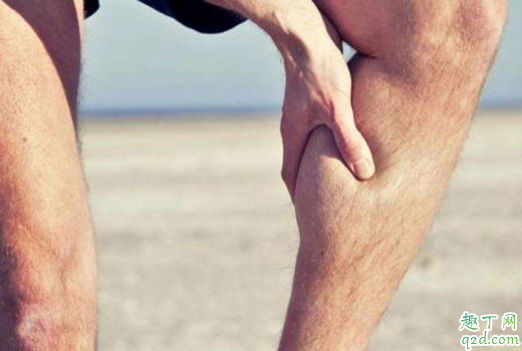 睡觉小腿突然抽筋是缺钙吗 小腿突然抽筋怎么样才恢复得快一点