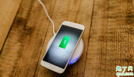 充电玩游戏对手机电池好不好 充电过夜会损伤手机吗