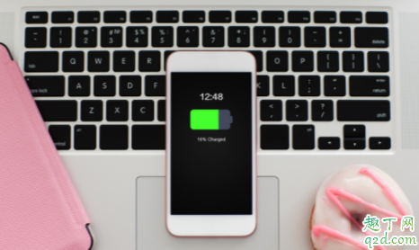 充电玩游戏对手机电池好不好 充电过夜会损伤手机吗