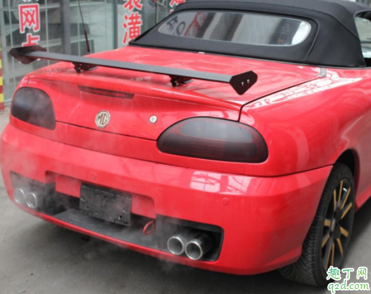 汽车排气筒塞钢丝球有影响吗 汽车排气管换新大概需要多少钱