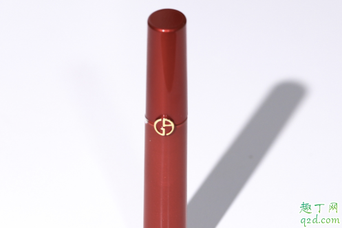 阿玛尼红管400G好看吗 阿玛尼2019圣诞红管400G试色