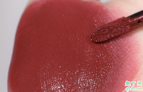 阿玛尼红管400G好看吗 阿玛尼2019圣诞红管400G试色