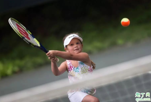 刚学网球买什么球拍好 网球入门装备怎么买