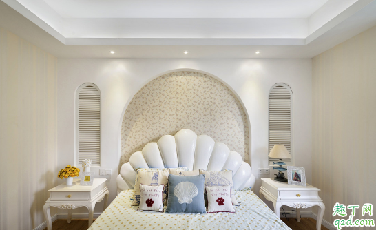 卧室床头背景墙用什么材料耐看 卧室床头背景墙怎么装修不过时