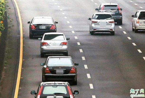 自动档松油门车子顿挫正常吗 手动挡车松油门顿挫是什么原因