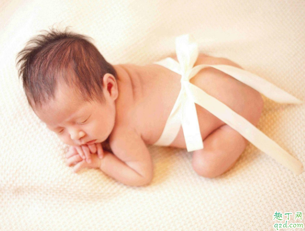 初生婴儿怎样避免得感冒 新生儿感冒要吃药吗