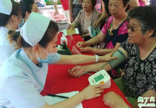 高血压清晨能跑步锻炼身体吗 高血压下午几点运动比较好