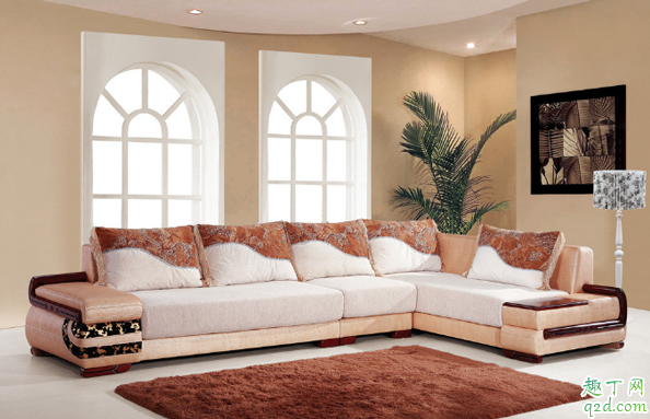 沙发不靠墙放可以吗 沙发不靠墙怎么装修