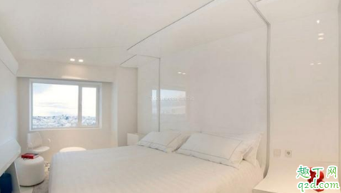 门墙面衣柜全部白色好看吗 卧室颜色搭配技巧有哪些