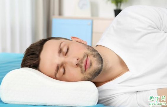 睡着时口干什么原因 怎么避免晚上睡觉口干