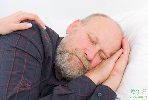 睡太多真会得痴呆吗 为啥睡太多有痴呆风险