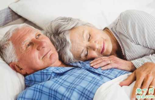 睡太多真会得痴呆吗 为啥睡太多有痴呆风险