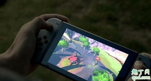 ps4和switch该买哪个 ps4和switch游戏卡通用么
