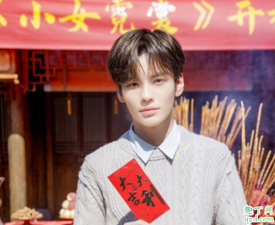 小女霓裳谁写的 小女霓裳有吻戏吗
