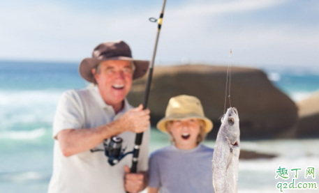 阴天钓鱼有难度吗 夏季阴天钓鱼钓底还是钓浮