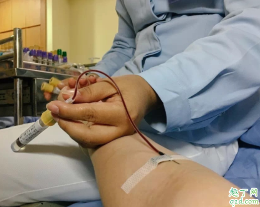 体检怎么让转氨酶降低 体检当天喝水转氨酶会升高吗