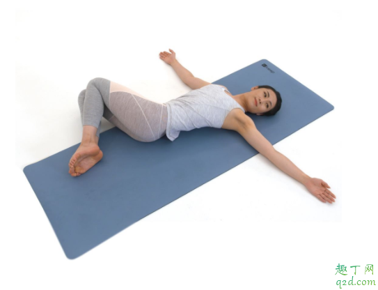 大腿肌肉怎么拉伸 健身后腿部怎么拉伸