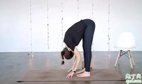 大腿肌肉怎么拉伸 健身后腿部怎么拉伸