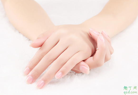 手老脱皮是咋回事 手指脱皮该怎么解决