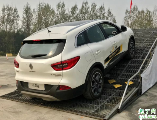 斜坡手刹怎么起步 半坡起步一定要拉手刹吗