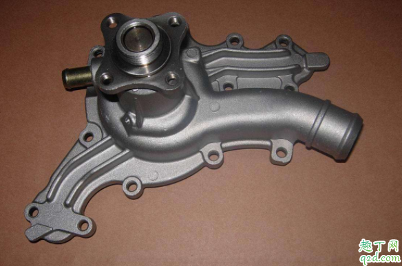 水泵坏了能继续开车吗 汽车水泵出水管没有压力怎么回事