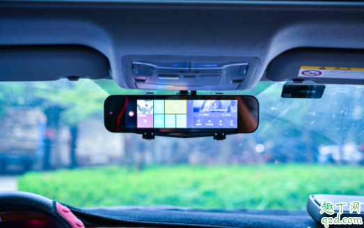 买行车记录仪看什么参数 行车记录仪怎么安装到车上