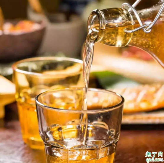 确定酒驾是验血还是吹气 酒驾是多少酒精含量