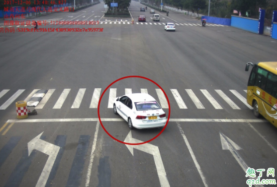 电子眼违章多久可以查到 电子眼违章可以用其他人驾照代扣吗