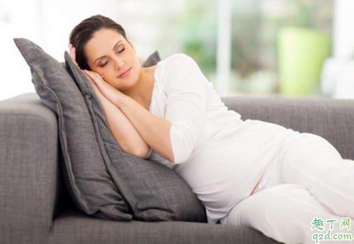 怀孕显怀和不显怀哪个好 怀孕显怀和不显怀的原因